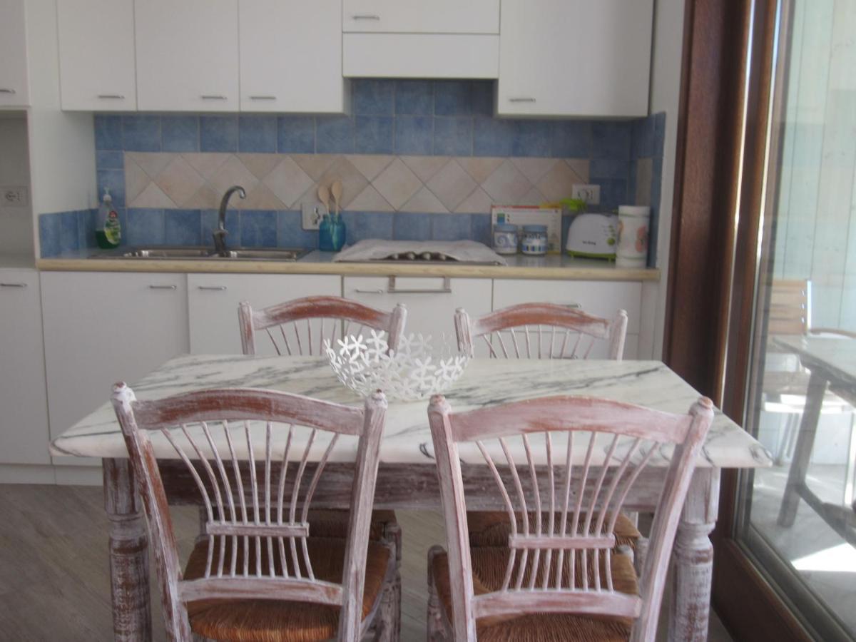 Monolocale San Pantaleo Apartment ภายนอก รูปภาพ